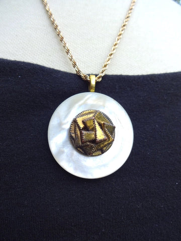 Vintage Mother of Pearl Button Necklace, Art Deco Pendant, Handmade MOP Pendant, Vintage Gold Filled Sterling Silver Chain, MPN204