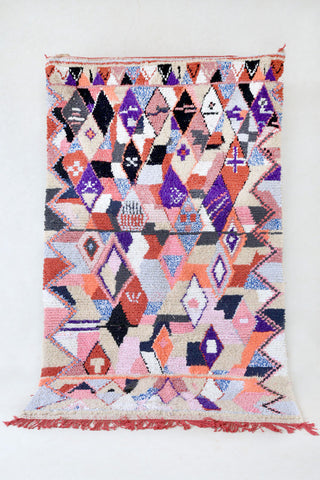 BOUCHEROUITE. 7'5"x4'8"Vintage Moroccan Rug. Wool Boucherouite Carpet. Modern Design.