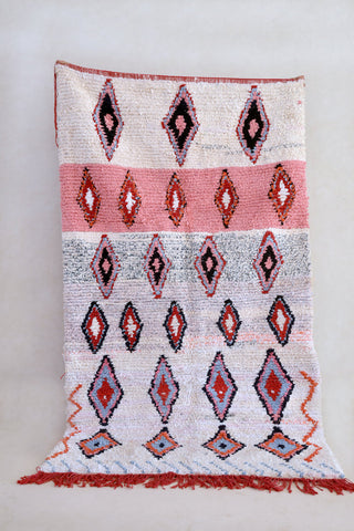 BOUCHEROUITE. 7'3"x4'2''Vintage Moroccan Rug. Wool Boucherouite Carpet. Modern Design.