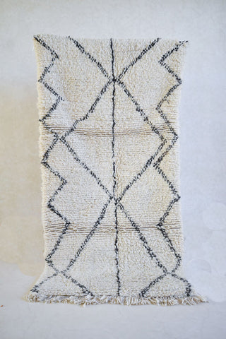 BENI OURAIN Vintage Moroccan Rug. Wool Beni Ourain Carpet. Modern Design.