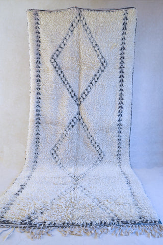BENI OURAIN. 13'5"x6'3"Vintage Moroccan Rug. Wool Beni Ourain Carpet. Modern Design.