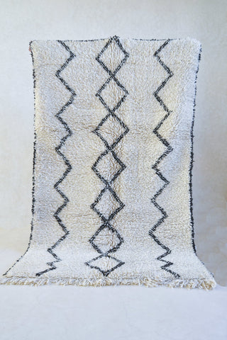 BENI OURAIN. Vintage Moroccan Rug. Wool Beni Ourain Carpet. Modern Design.