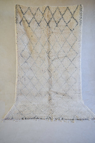 BENI OURAIN. 11'x6'2" Vintage Moroccan Rug. Wool Beni Ourain Carpet. Modern Design.