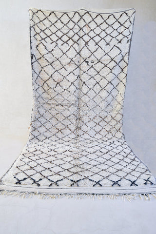 BENI OURAIN 13'5"x6'6"Vintage Moroccan Rug. Wool Beni Ourain Carpet. Modern Design.