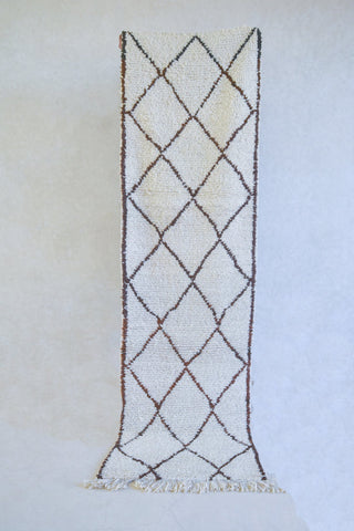 RUNNER BENI OURAIN. Vintage Moroccan Runner Rug. Wool Beni Ourain Carpet. Modern Design.