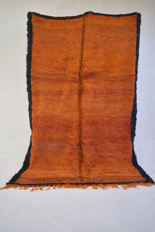 BENI MGUILD. 10'1"x6'5"Vintage Moroccan Rug. Wool Beni Ourain Carpet. Modern Design.