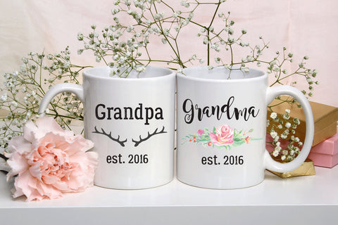 Grandma Mug, Grandpa Mug Set, Pregnancy Announcement, Baby Announcement for Grandparents, You're Going To Be a Grandma, New Grandma, Grandpa