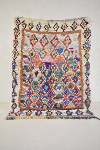 BOUCHEROUITE. Vintage Moroccan Rug. Wool Boucherouite Carpet. Modern Design.