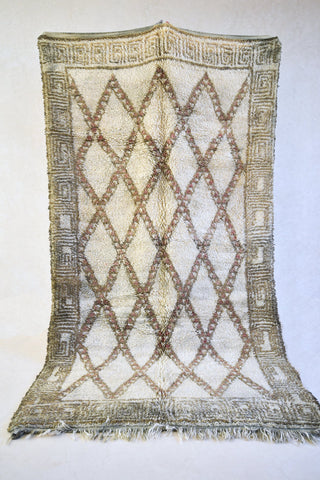 BENI OURAIN. 10'8"x5'11" Vintage Moroccan Rug. Wool Beni Ourain Carpet. Modern Design.