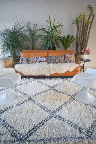 BENI OURAIN 9'10"x6'3"Vintage Moroccan Rug. Wool Beni Ourain Carpet. Modern Design.