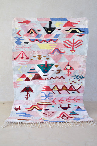 BOUCHEROUITE. Vintage Moroccan Rug. Wool Boucherouite Carpet. Modern Design.