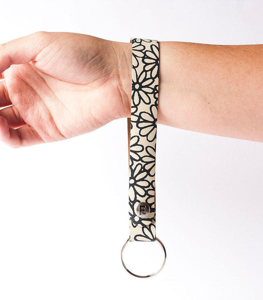 Leather Wristlet Keychain/Snap Loop/Summer Daisy