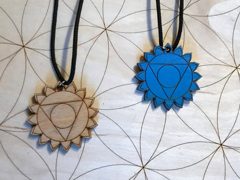 Throat Chakra Wooden Pendant - Painted or Natural - 5th Chakra - Blue - Vishuddha