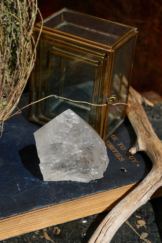 Clear Quartz Crystal Point 80g || Small Crystal Point || Clear Crystal Generator || Crystal Grid || Altar Crystal || Reiki || Boho Decor