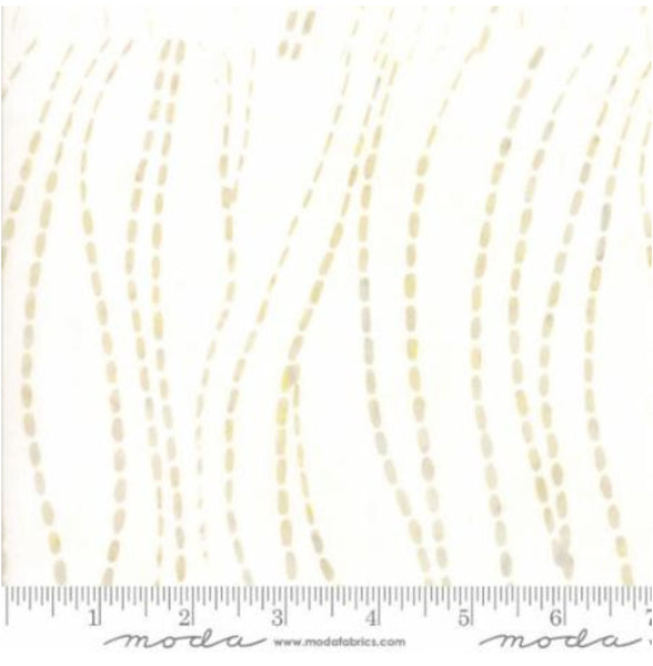 SUPER DEAL Sunday Drive Batiks - Streams Cloud Yardage by Pat Sloan for Moda Fabrics - 43076 119 Moda Batiks