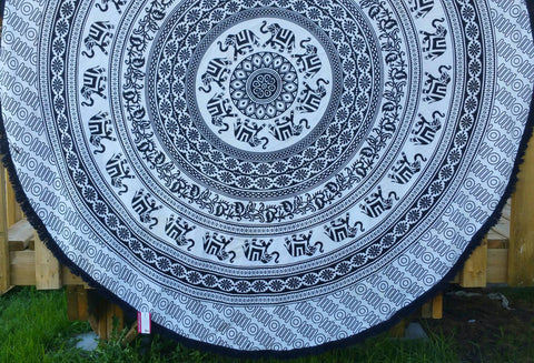 Mandala roundie, beach roundie, xmas gift for her, picnic round towel, bohemian round towel, mandala tapestry, roundie wall hanging