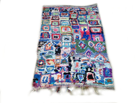 BOUCHEROUITE. Vintage Moroccan Rug. Wool Boucherouite Carpet. Modern Design.