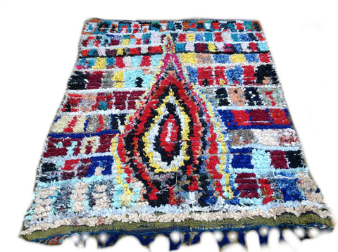 BOUCHEROUITE. Vintage Moroccan Rug. Wool Boucherouite Carpet. Modern Design.