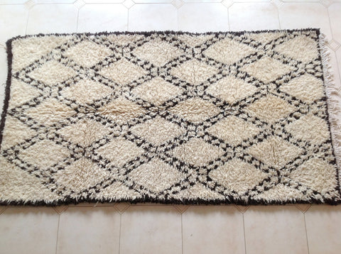 BENI OURAIN. Vintage Moroccan Rug. Wool Beni Ourain Carpet. Modern Design.