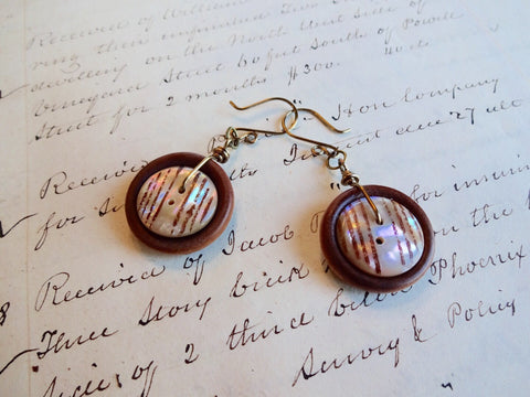 Vintage Button Earrings, Mother of Pearl MOP Buttons, Wood Buttons, Layered Button Earrings, Drop Dangle Earrings, Handmade Earrings, MPE218