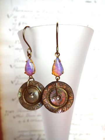 Vintage Button Earrings, Mother of Pearl MOP Buttons, Boho Earrings, Drop Dangle Earrings, Handmade Earrings, Rustic Earrings, MPE150