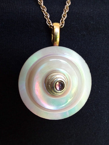 Vintage Mother of Pearl Button Necklace, MOP Layered Button Pendant, Gold Rope Chain, Gold Modernist, Upcycled Button Necklace, MPN136